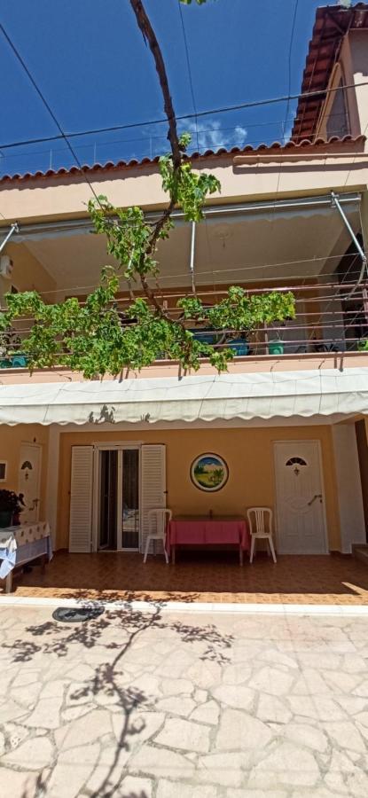Villa Family Bitri Piqeras Экстерьер фото