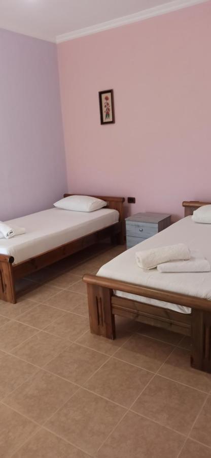Villa Family Bitri Piqeras Экстерьер фото